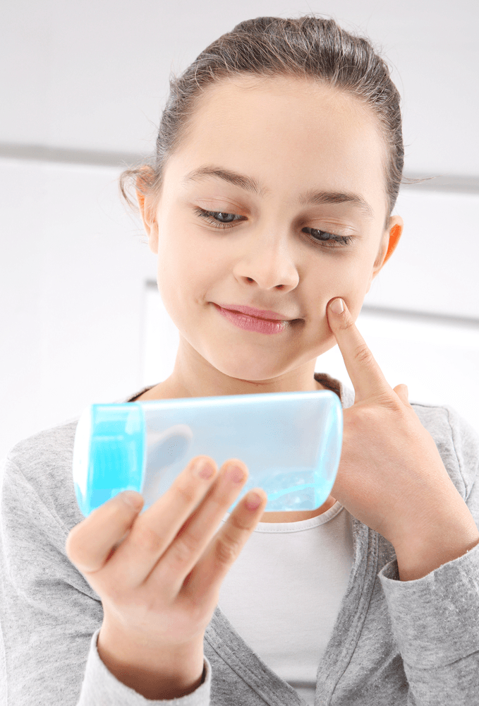 How Regular Facials Help Combat Teenage Acne