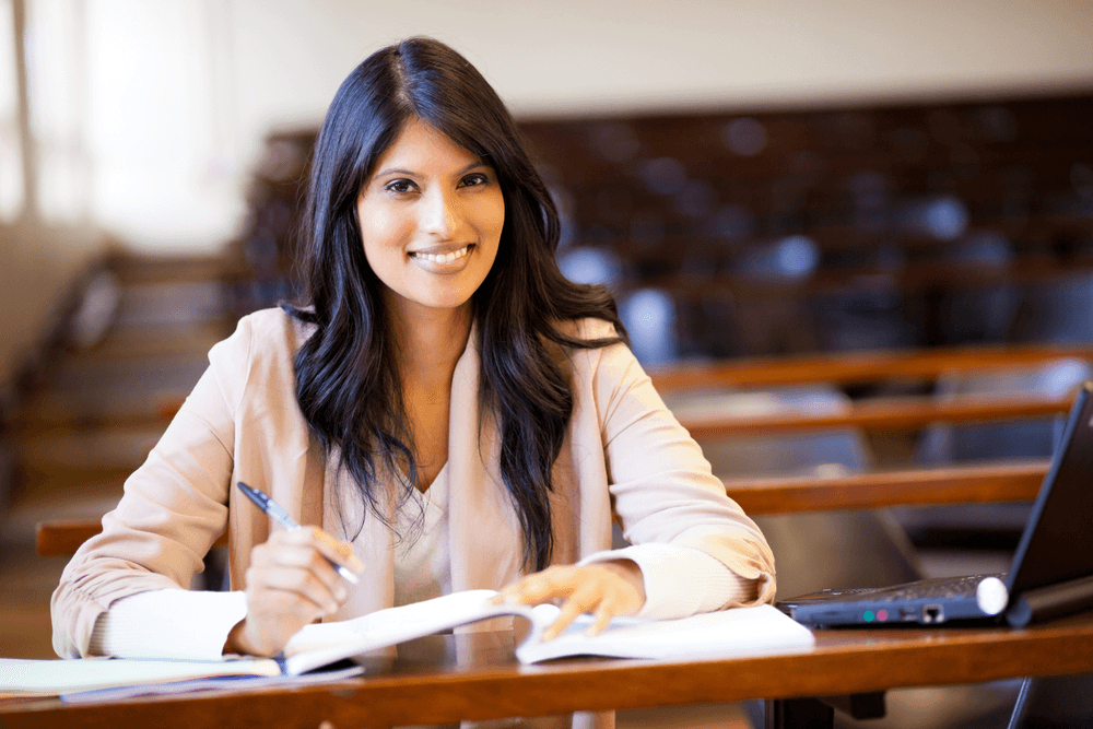 7 College Hair Hacks For Beautiful, Healthy Hair All Semester