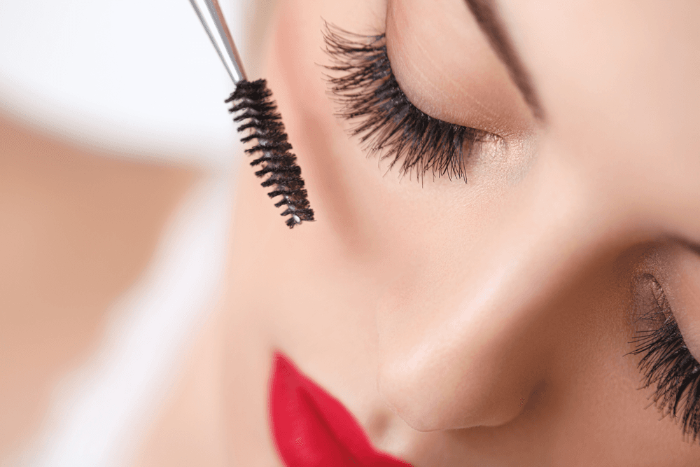 Why Eyelash Extensions are the Perfect Solution to Your Summer Lash Woes